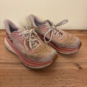 HOKA Clifton‎ 9 Running Shoes Womens Size 6 Athletic Sneakers Pink Beige